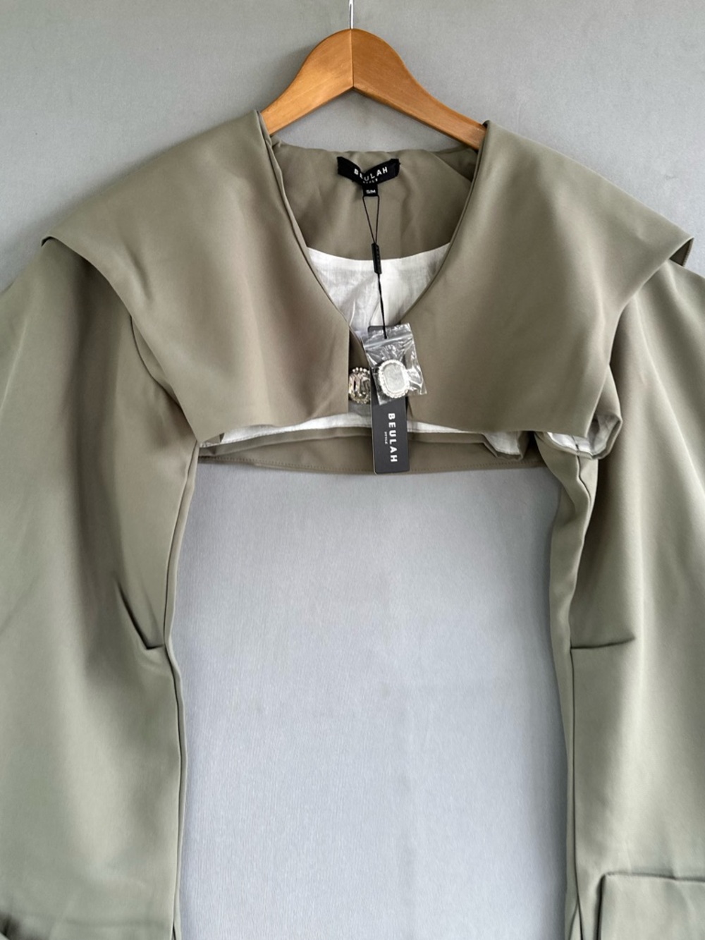 🎉5 for $45🎉 NWT BEULAH CROP BLAZER JACKET SIZE S/M - Picture 2 of 10